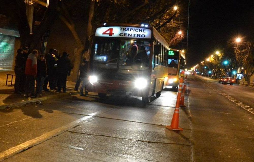 Empresarios del Transporte vuelven a amenazar con suspender el servicio nocturno de micros