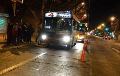 Empresarios del Transporte vuelven a amenazar con suspender el servicio nocturno de micros