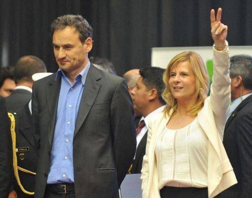 Fuerte bajada de l�nea de Saintout a su tropa para respaldar a Bruera