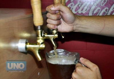 El coma alcoh�lico preocupa con cinco casos semanales en Paran�