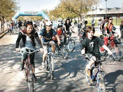 La ciudad se prepara para la megabicicleteada de Radio Nihuil y otros festejos para celebrar el turismo