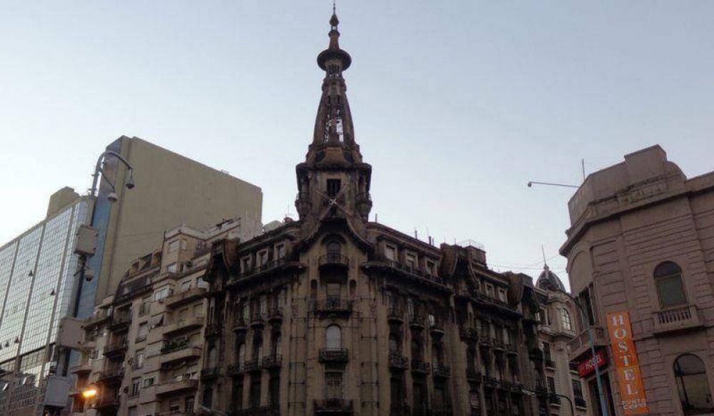 Pol�mica por el deterioro de la Confiter�a del Molino