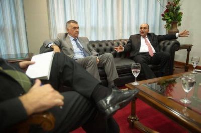 �Casi 500.000 votos me dan la legitimidad�, manifest� Manzur