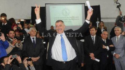 Manzur y Jaldo recibieron los diplomas en la Junta