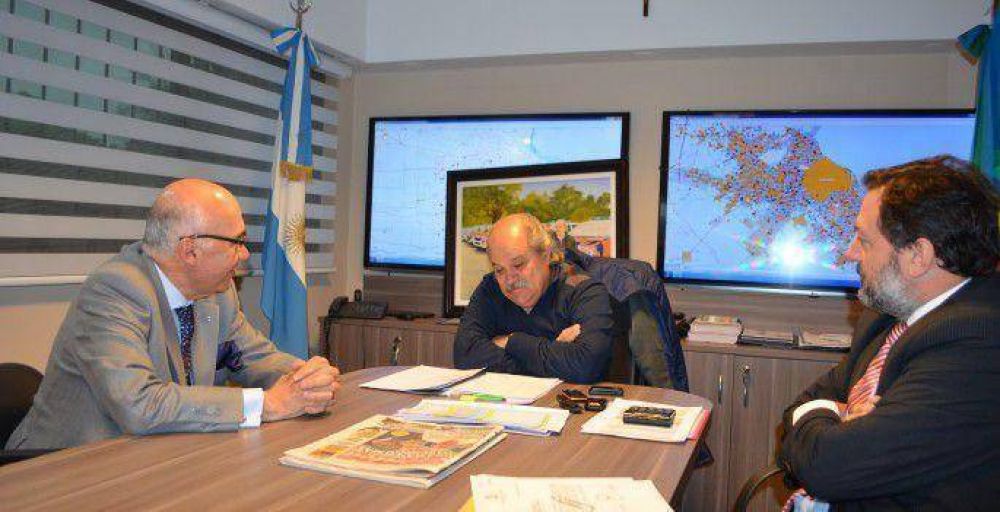 Granados entregar� tres nuevos m�viles para la Polic�a de Saladillo