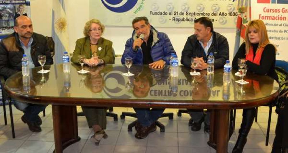 Beder Herrera y Quintela se reunieron con miembros del CCI