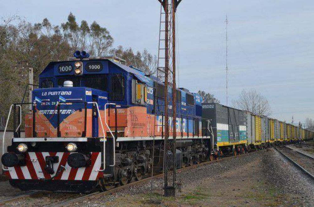 El tren de San Luis crece: presentan dos nuevos vagones puntanos