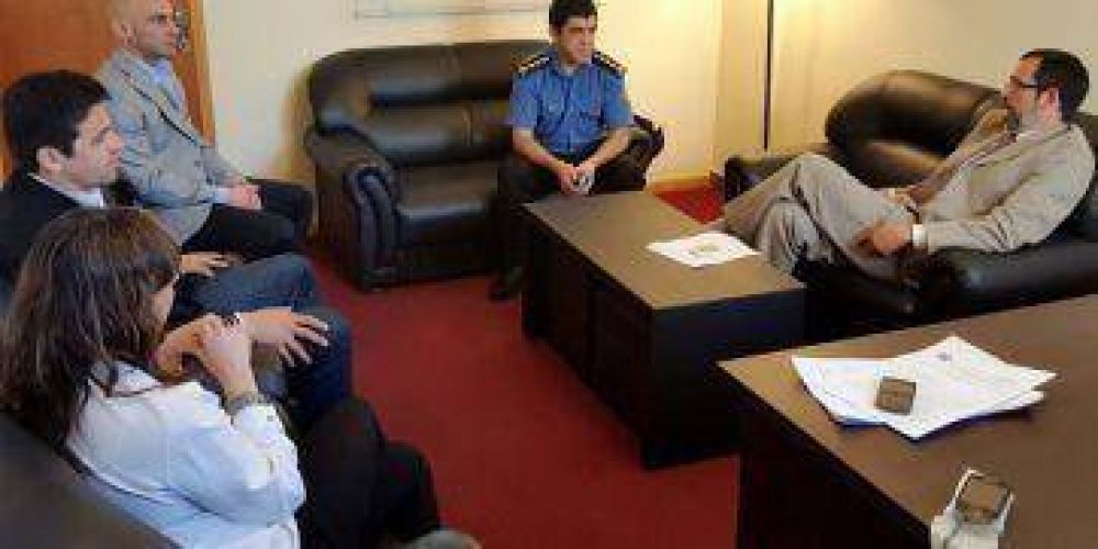 Massoni sigue intensa recorrida por la provincia