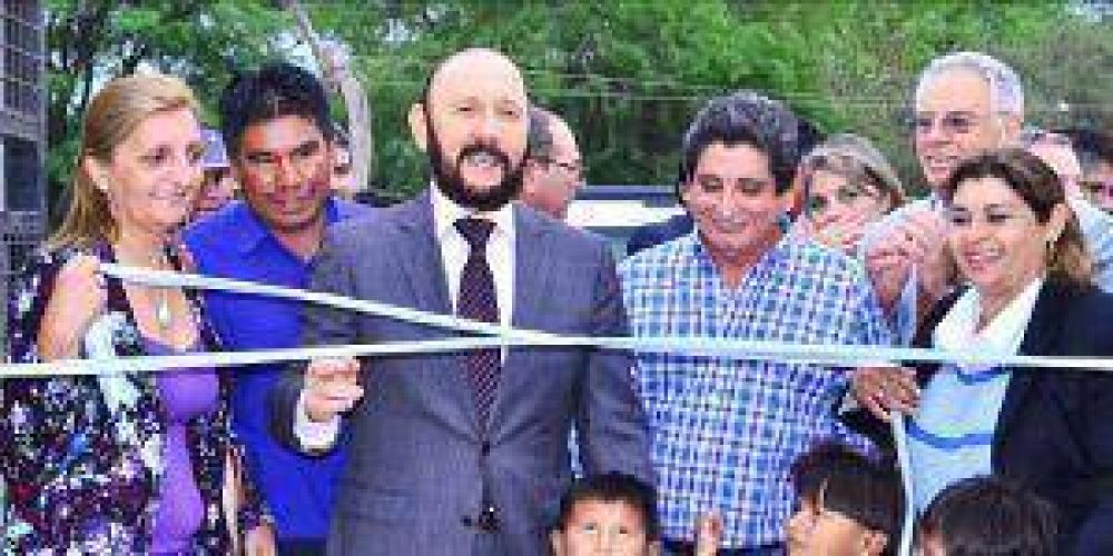 Recorrida por el interior: inauguraron obras edilicias educativas y una plaza