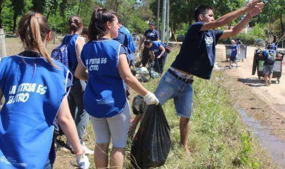 Cooperativistas realizan mejoras urbanas