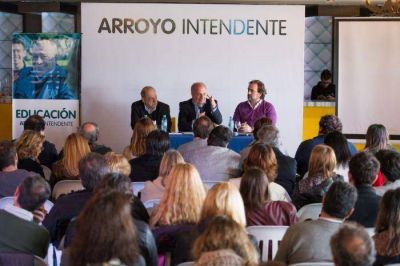 Arroyo se reuni� con Lombardi y afirm� que �el turismo es trabajo�