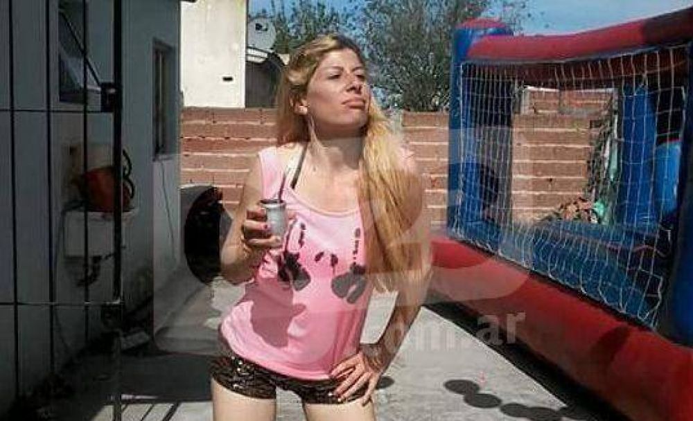 Piden la captura internacional de una mujer acusada de homicidio