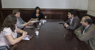Directoras del Observatorio de Violencia contra la Mujer plantearon sus inquietudes a diputados