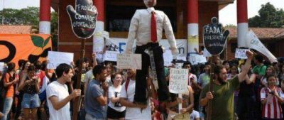 Comunicadores cat�licos dan su apoyo a estudiantes: ��El Paraguay vive! �Viva la juventud!�