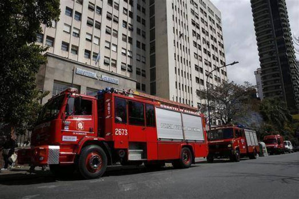 Explosi�n y susto en el Hospital de Cl�nicas