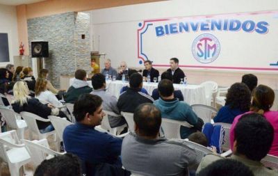 Pulti anunci� avances en plan de viviendas para empleados Municipales 