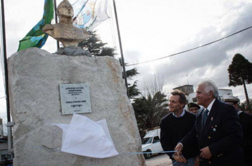 El Intendente asisti� al aniversario de Estaci�n Camet 