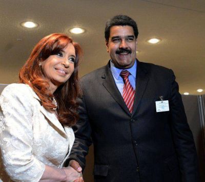 Cristina se reuni� con los presidentes de Venezuela y China