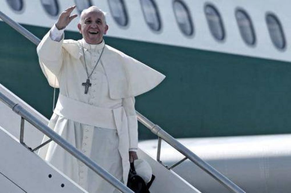El Papa llegó a Roma tras la histórica gira por Cuba y EEUU