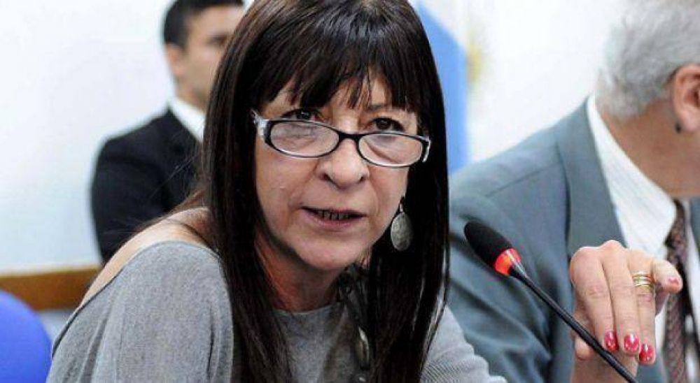 Para Diana Conti, hablar de Daniel Scioli como una transici�n lo debilita como candidato
