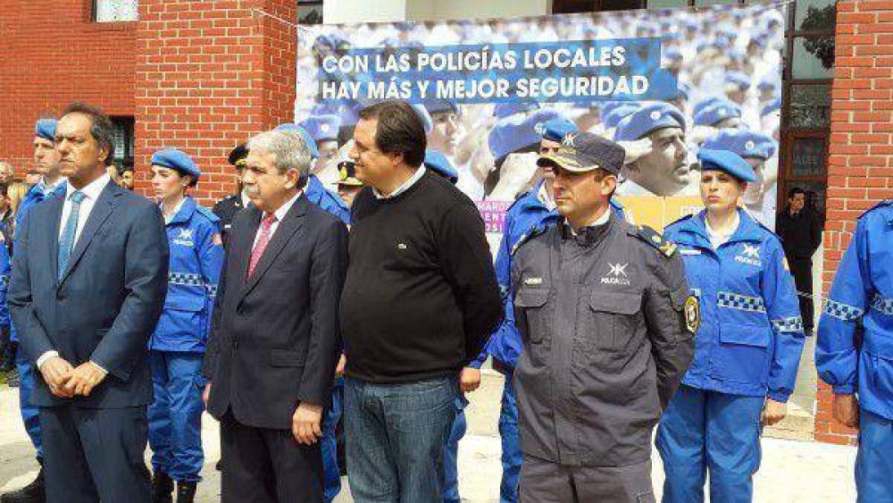 Iriart: �la Polic�a Local es una iniciativa impulsada por Scioli�