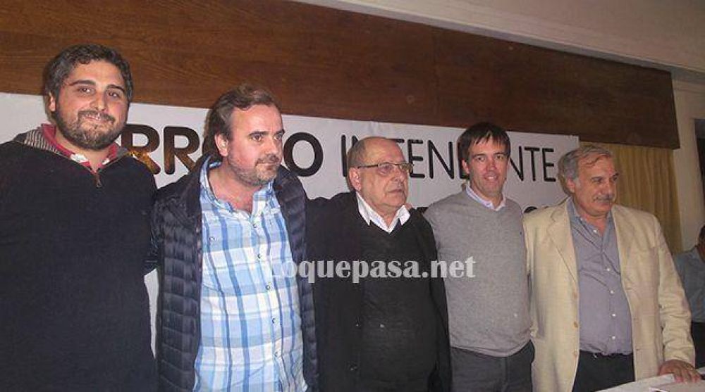 �Se acab� la Mar del Plata con intendentes que reciben �rdenes�