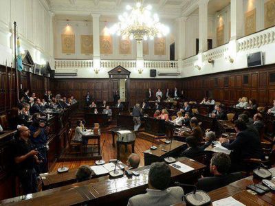 La ley de endeudamiento por $5.800 millones finalmente volvi� a tablas