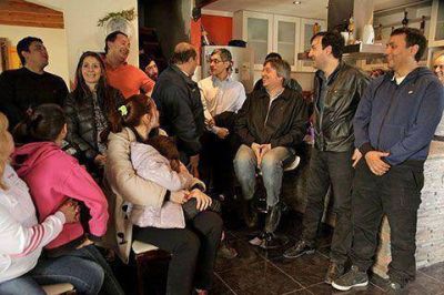 �La sociedad tiene que volver a involucrarse en la pol�tica�