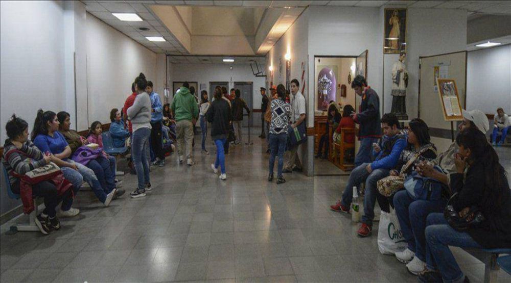 El Materno Infantil, con la guardia y la terapia saturadas
