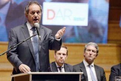 Scioli se comprometi� a llevar del 6 al 8 por ciento del PBI a la educaci�n