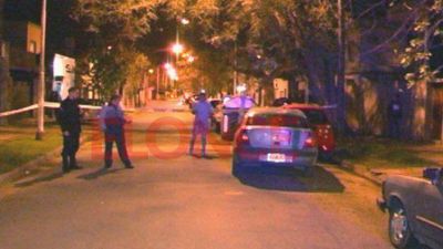Remiseros se manifiestan frente a Casa de Gobierno y la sede de Tribunales