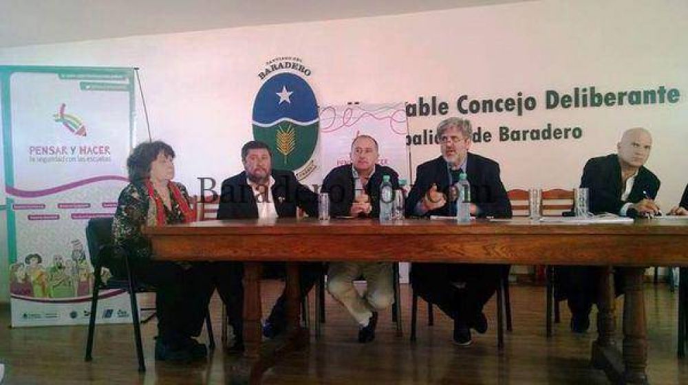 M�s de 150 docentes en la �Jornada por Seguridad Ciudadana�