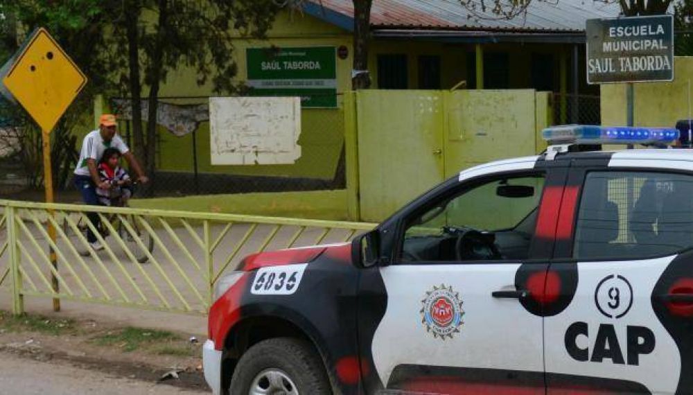 Tras balacera narco, Javier pelea por vivir