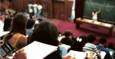 UNC: docentes podr�n seguir hasta los 70