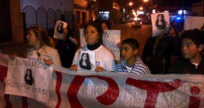 Familiares de Ayel�n Navarro volvieron a pedir justicia