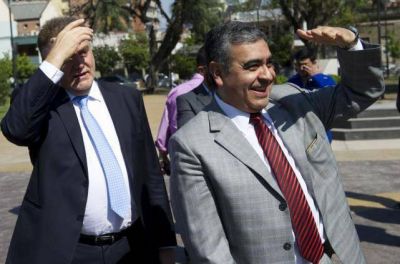 Seg�n el amayismo, es legal pagar sueldos con fondos del Bicentenario