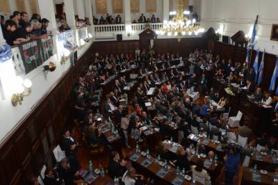 La Legislatura buscar� convertir en ley el endeudamiento