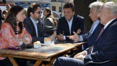 UNA tambi�n va por el PRO en Capital y apunta al �cuarto diputado�