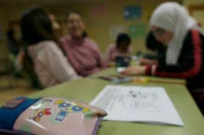 Estudiante expulsada de clase por llevar hiyab en Espa�a