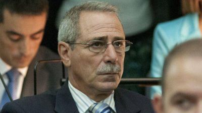 Ricardo Jaime admiti� su culpa en dos hechos de corrupci�n y pact� una condena