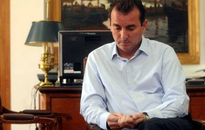 P�rez pagar� s�lo a los estatales que cobren menos de $ 15 mil