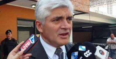 Almaraz renunci� al Centro de Funcionarios Judiciales