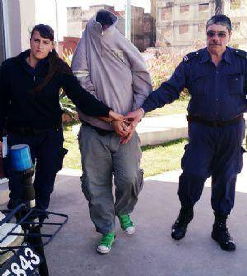 Incautan armas de guerra y droga