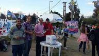 La Plata: Crespo (Progresistas) recorri� 