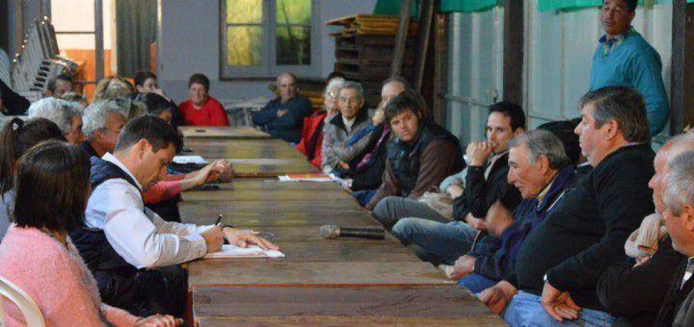 Bol�var: Bucca se reuni� con vecinos de Ibarra
