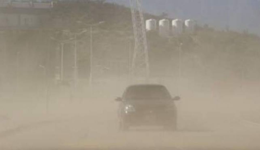 El fuerte viento provoc� innumerables problemas