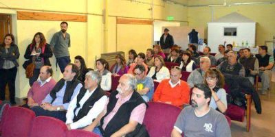 El Gobierno define proyectos de desarrollo junto a productores de la Comarca Andina