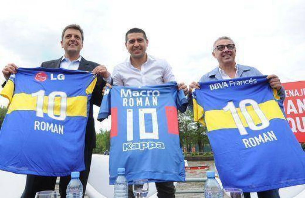 Massa y Zamora homenajearon a Riquelme en Tigre