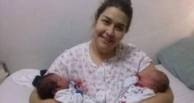 Bienvenida: Tras complicada recuperaci�n regresa mam� de mellizos