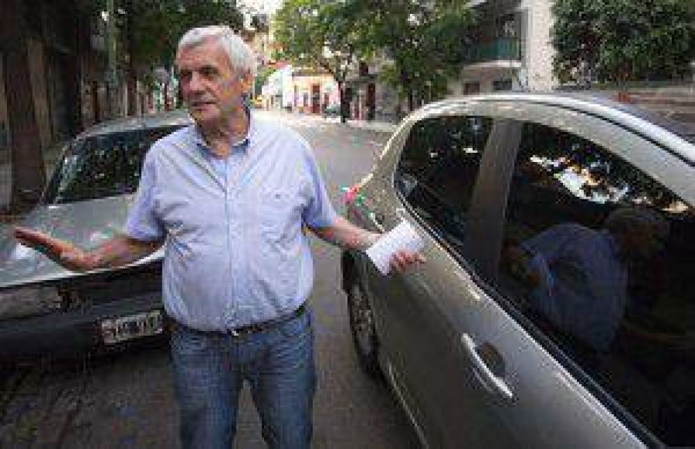 Cal� asegura que lo acusa un abogado al que ech� de la UOM por asociaci�n il�cita